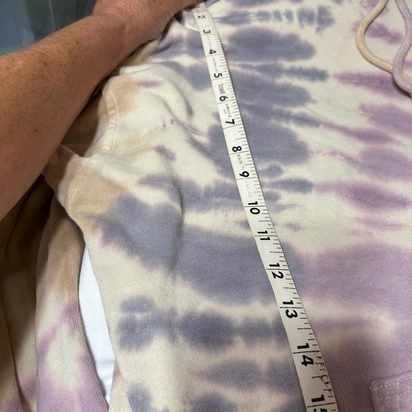 American Eagle Outfitters Tie-Dye Hoodie in Lavender and Beige - Picture 7 of 8